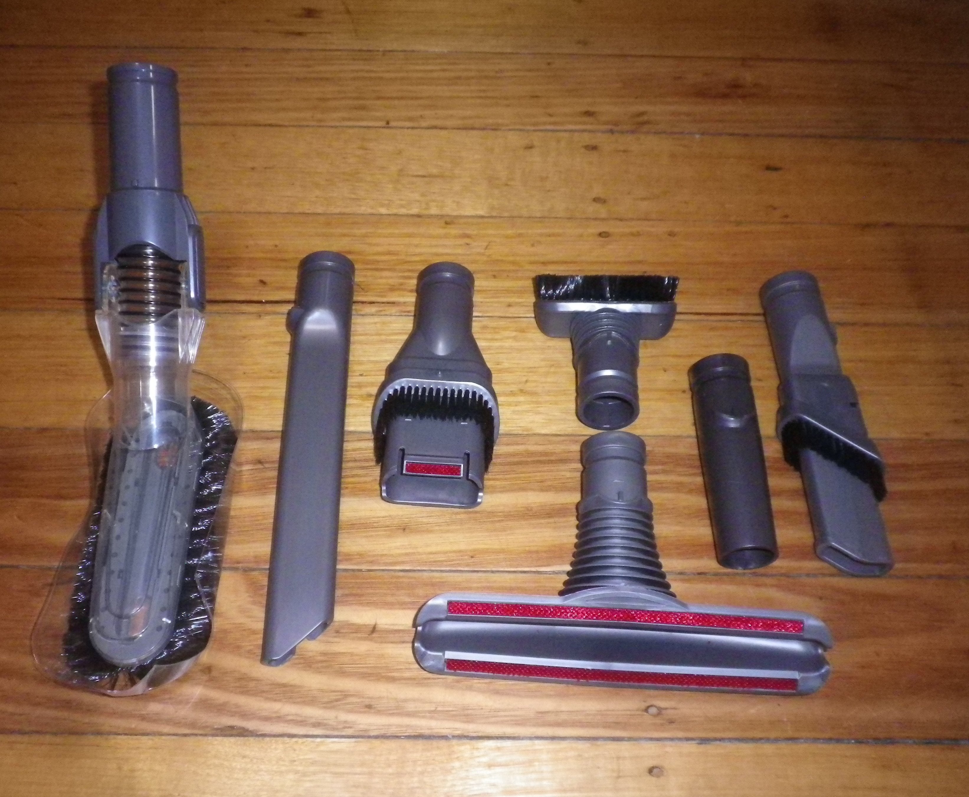 Universal Tool Kit for Dyson V6 and Corded Vacuum Cleaners - Part Number DYSV6 - DCKIT - 7PCS