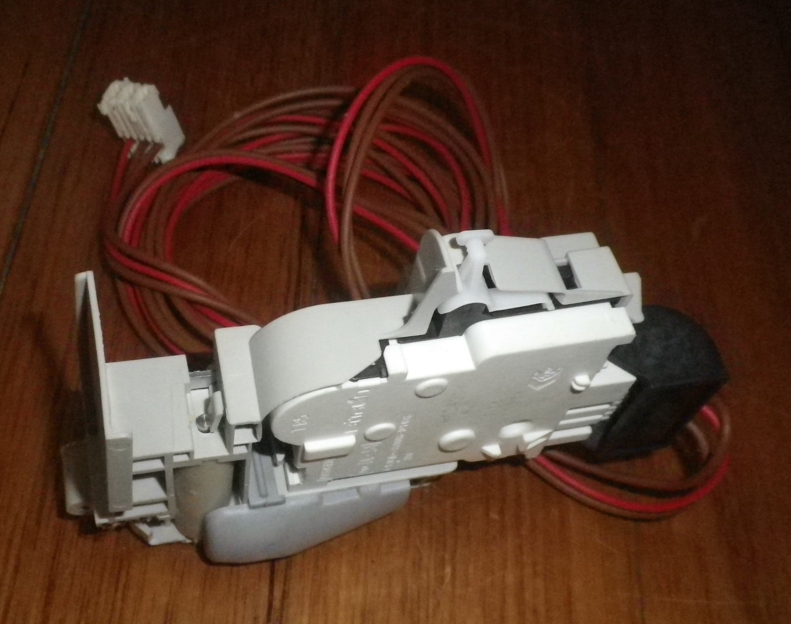Ariston, Hotpoint, Indesit Washing Machine Thermal Lock Assembly - Genuine Part # C00297460, A297460