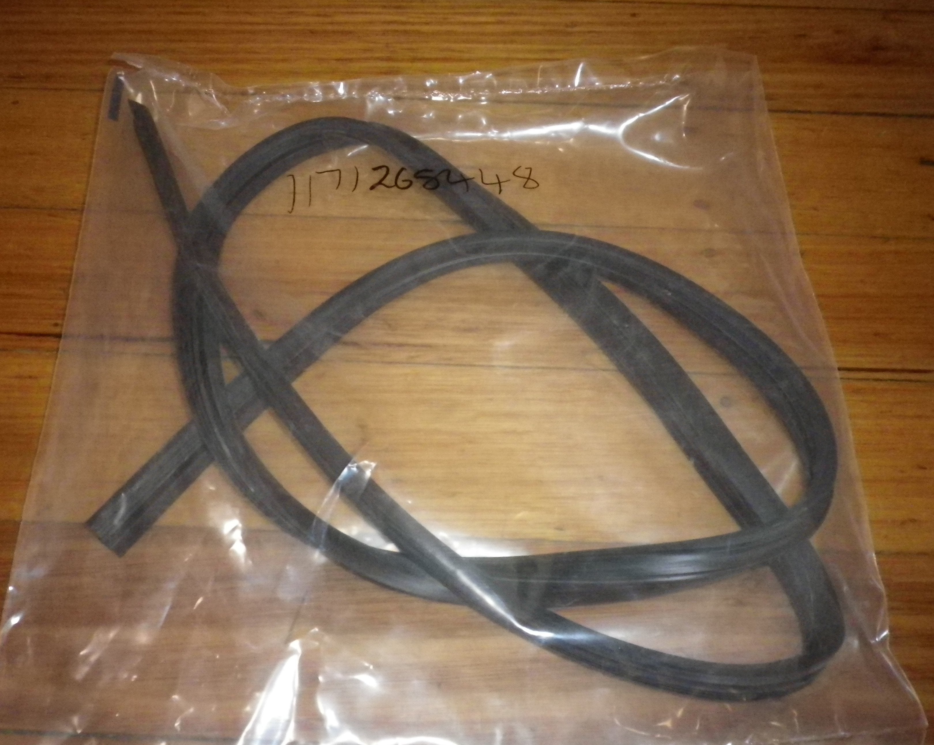 Premium Upper Door Seal for AEG, Dishlex, Electrolux, and Westinghouse Dishwashers - Part # 1171265448