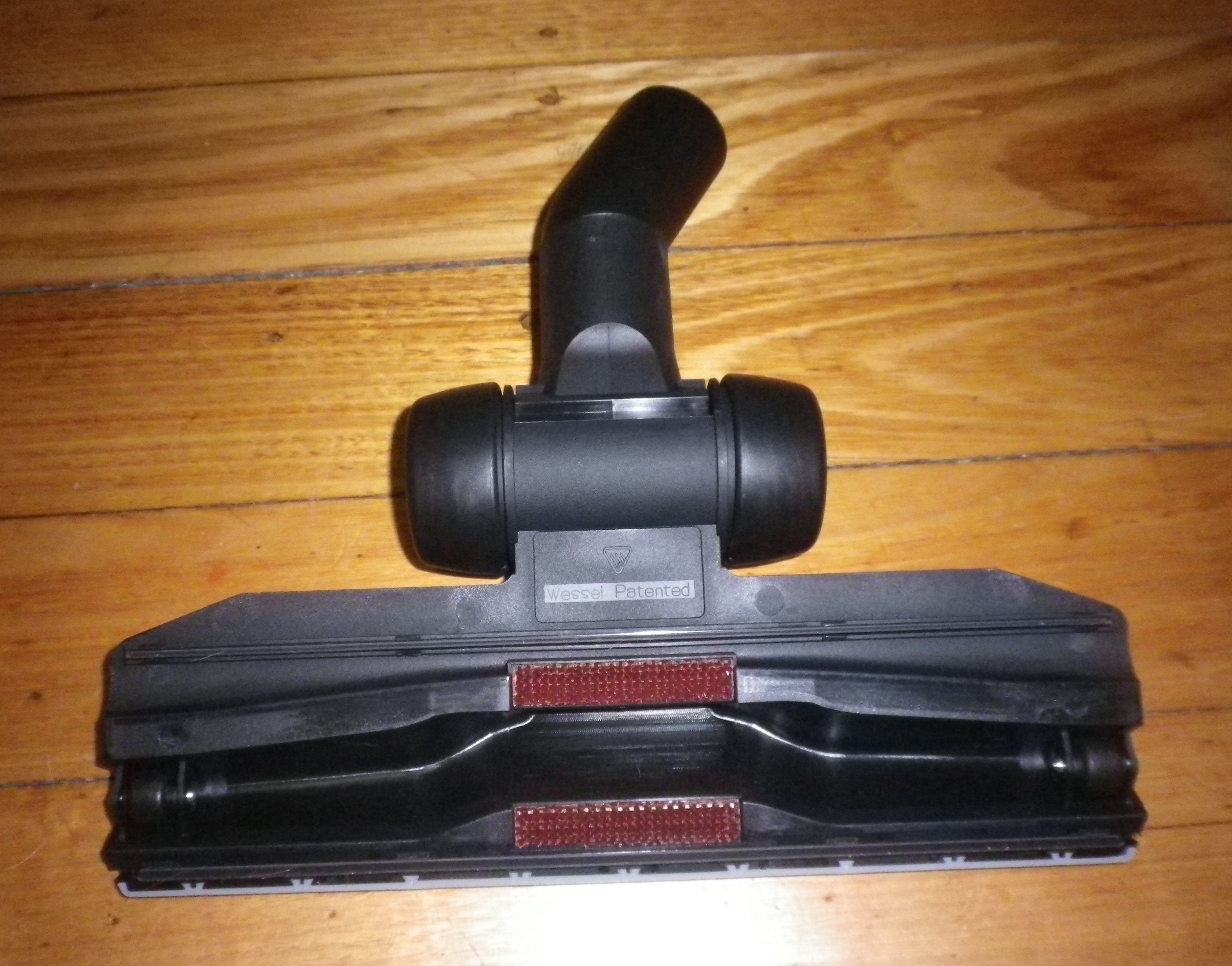 High - Quality Wessel Werk Heavy - Duty 35mm Gulper Vacuum Floor Cleaning Tool - Model FTW135 - 3D
