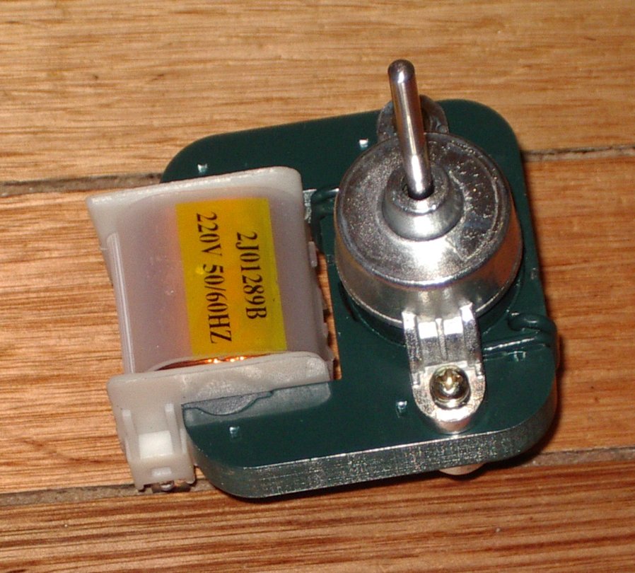 Compact Universal Korean-Style Evaporator Fan Motor - Part RF039A