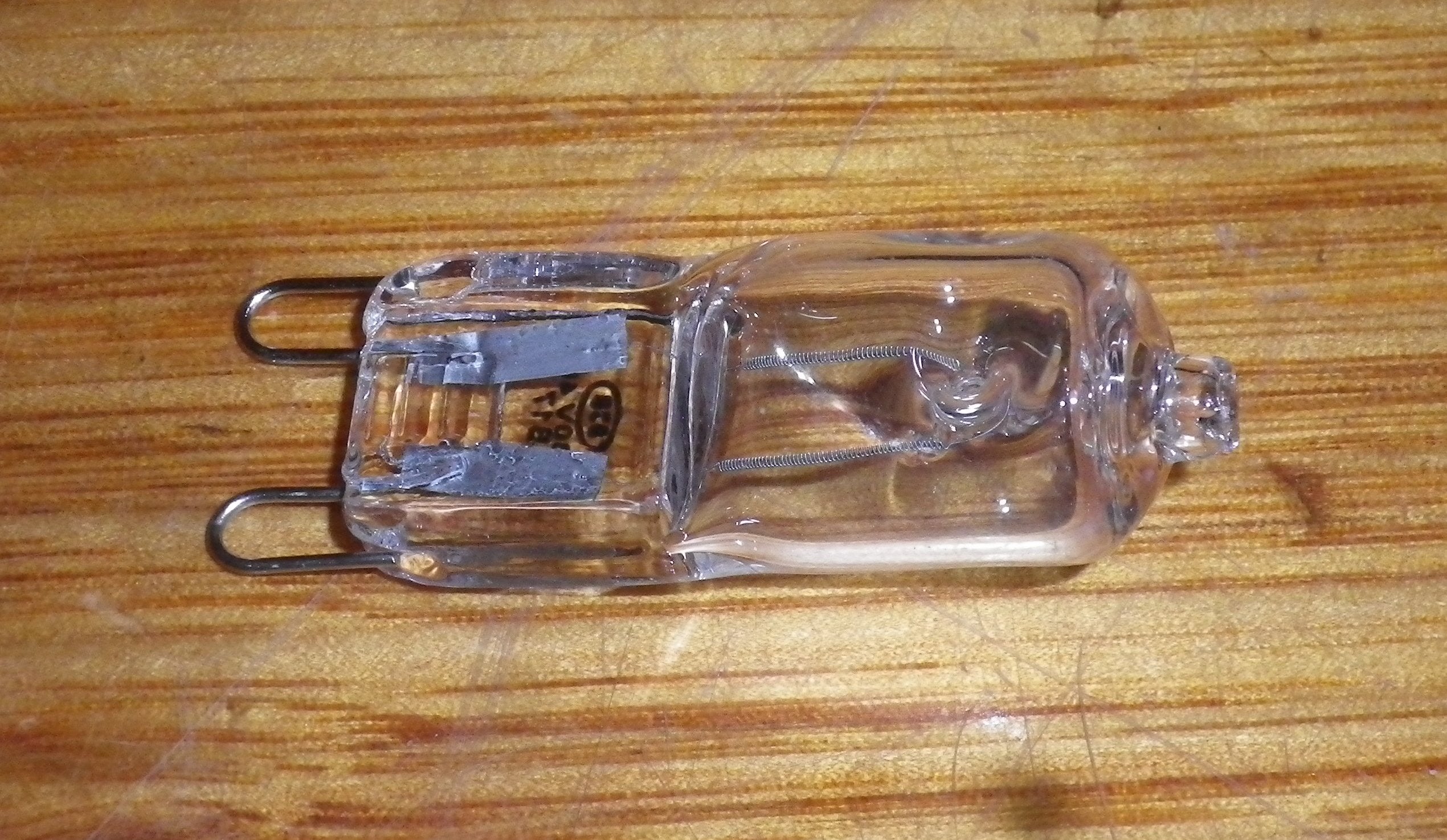 AEG, Electrolux, Westinghouse 40 - Watt 240VAC Halogen Oven Replacement Globe - Genuine Part # 8085641028