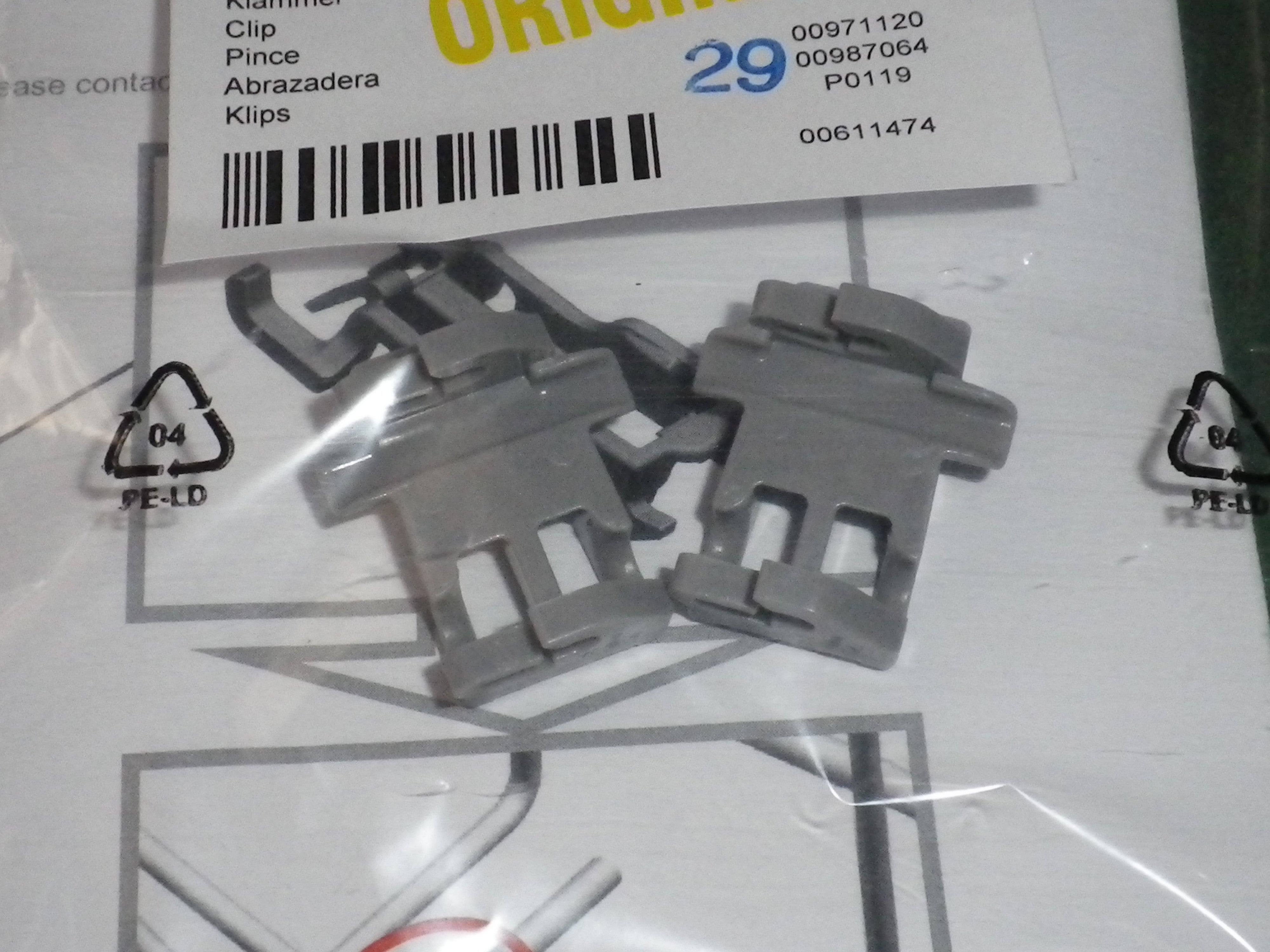 Bosch SMS and SMU Series Dishwasher Upper Basket Rack Clips (Pack of 2) - Part # 611474