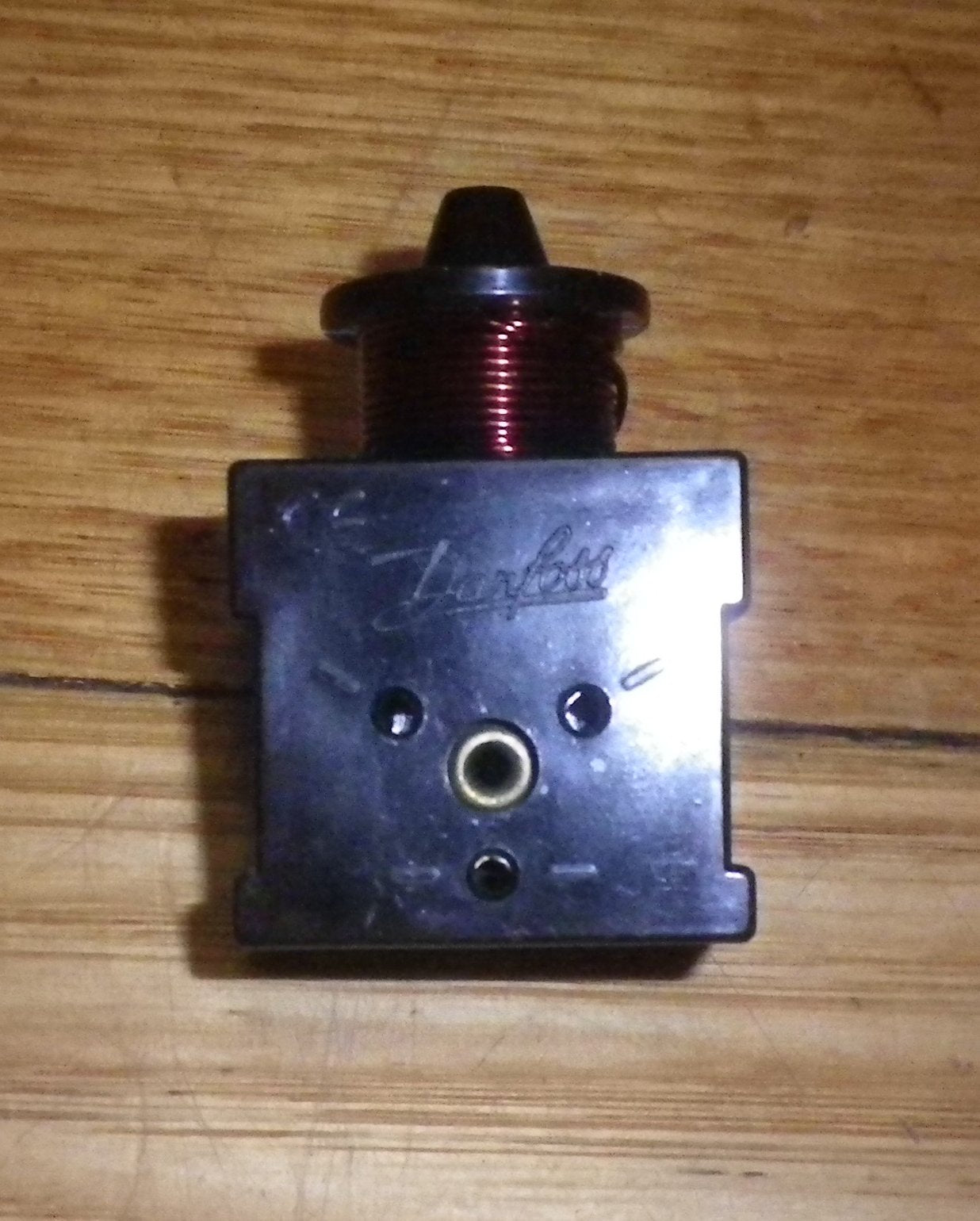 1/4HP 220VAC Compatible Start Relay for Danfoss Fridge Compressors - Part # RF924
