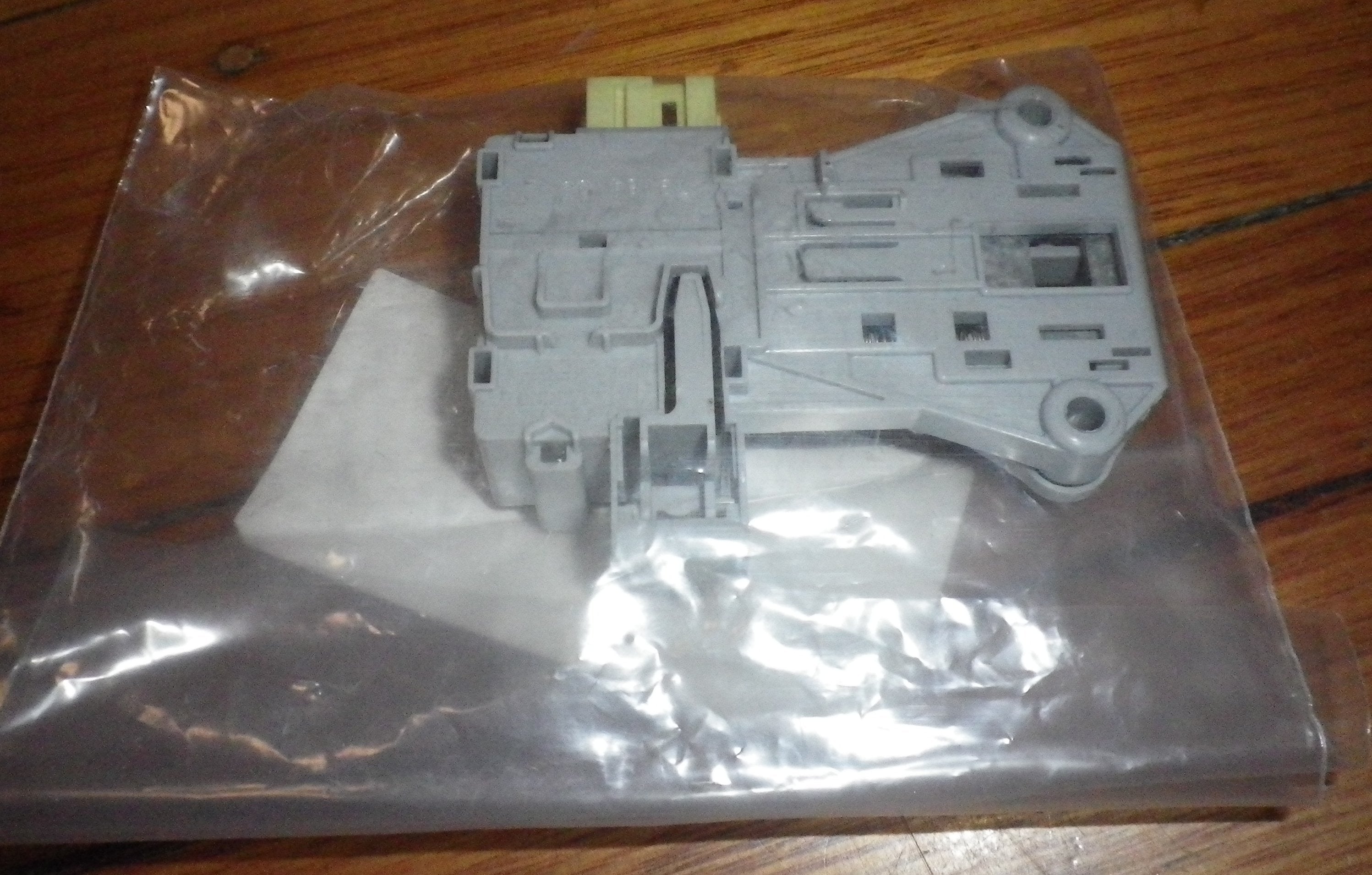 AEG and Electrolux Front Loading Washing Machine Door Interlock Switch - Genuine Part # 132846900