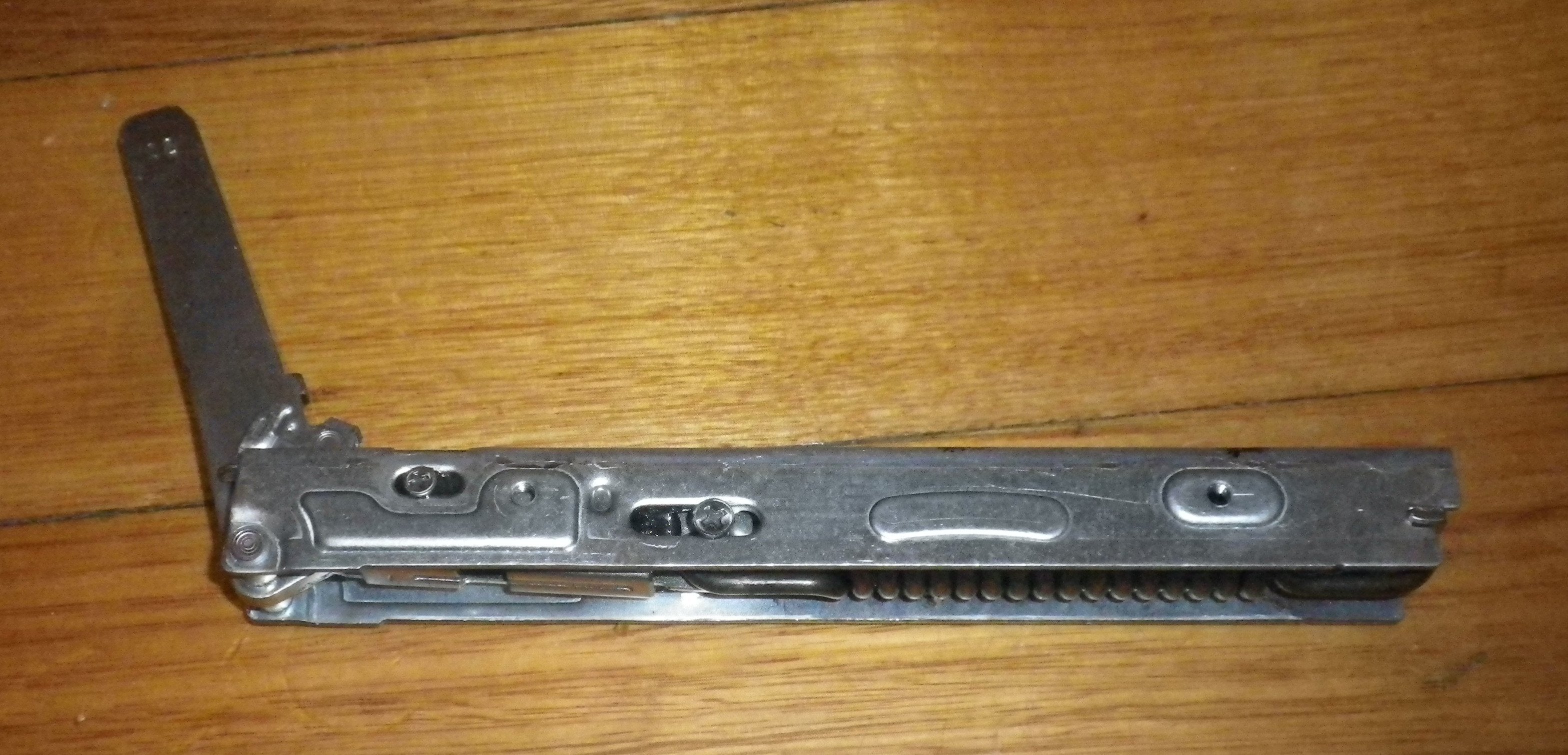 Fisher & Paykel OB60 Oven Door Hinge - Genuine Part #FP565189
