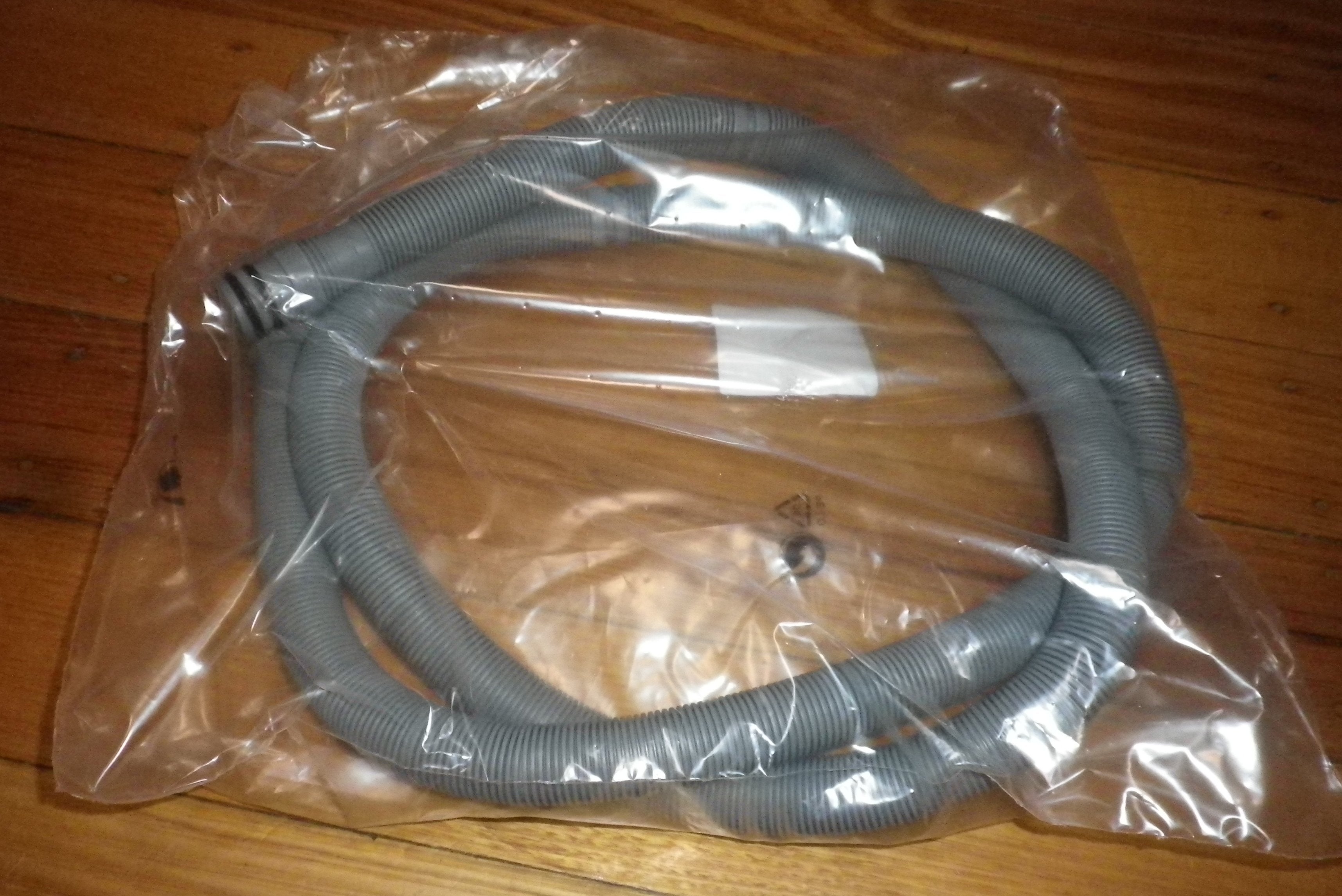 High - Quality Drain Hose for Ariston, Indesit, and Whirlpool Dishwashers - Genuine Parts # C00273284, A273284