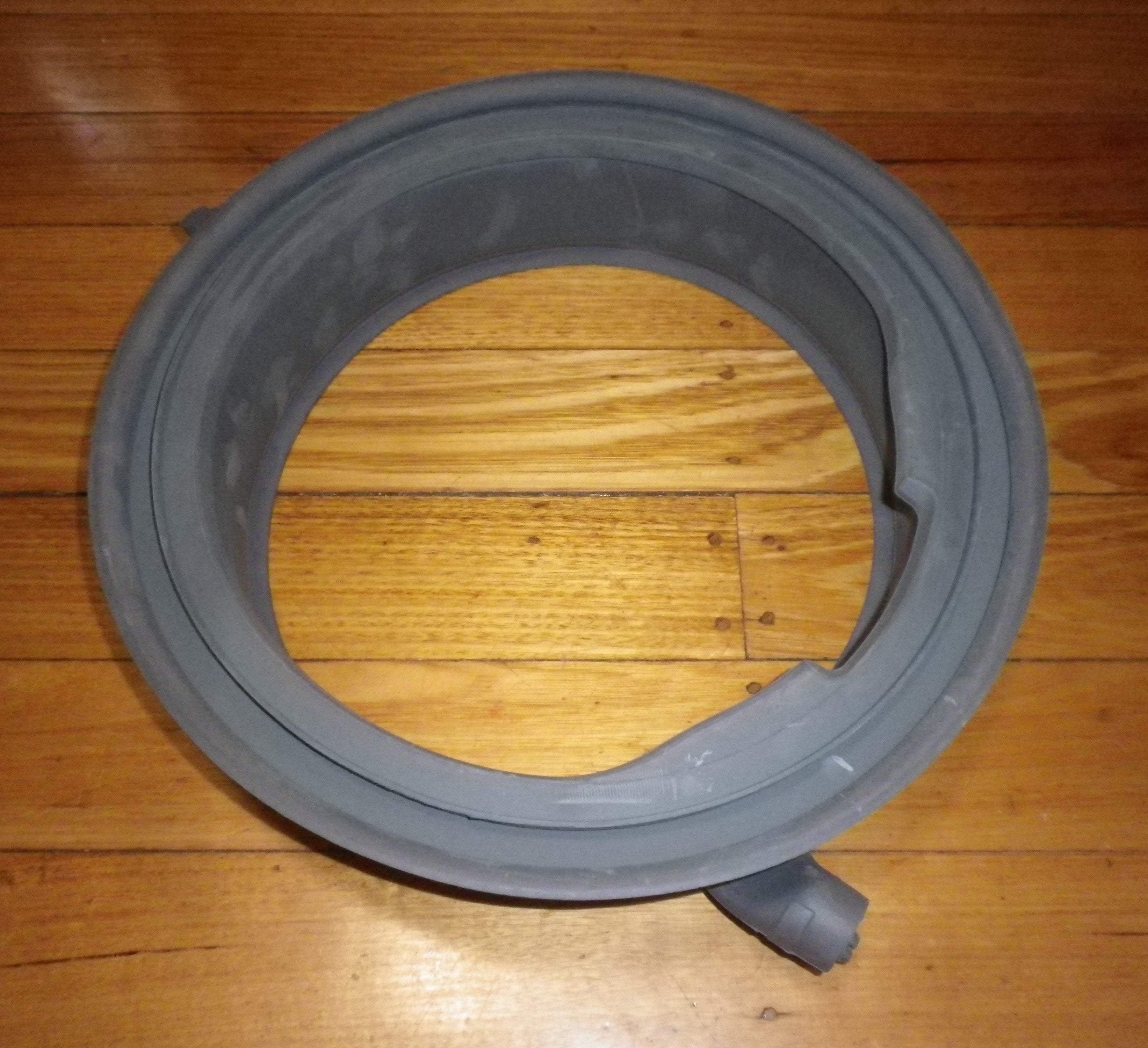 Bosch Logixx 8 Front Loader Grease - Resistant Door Gasket with Tube, Part # 680769