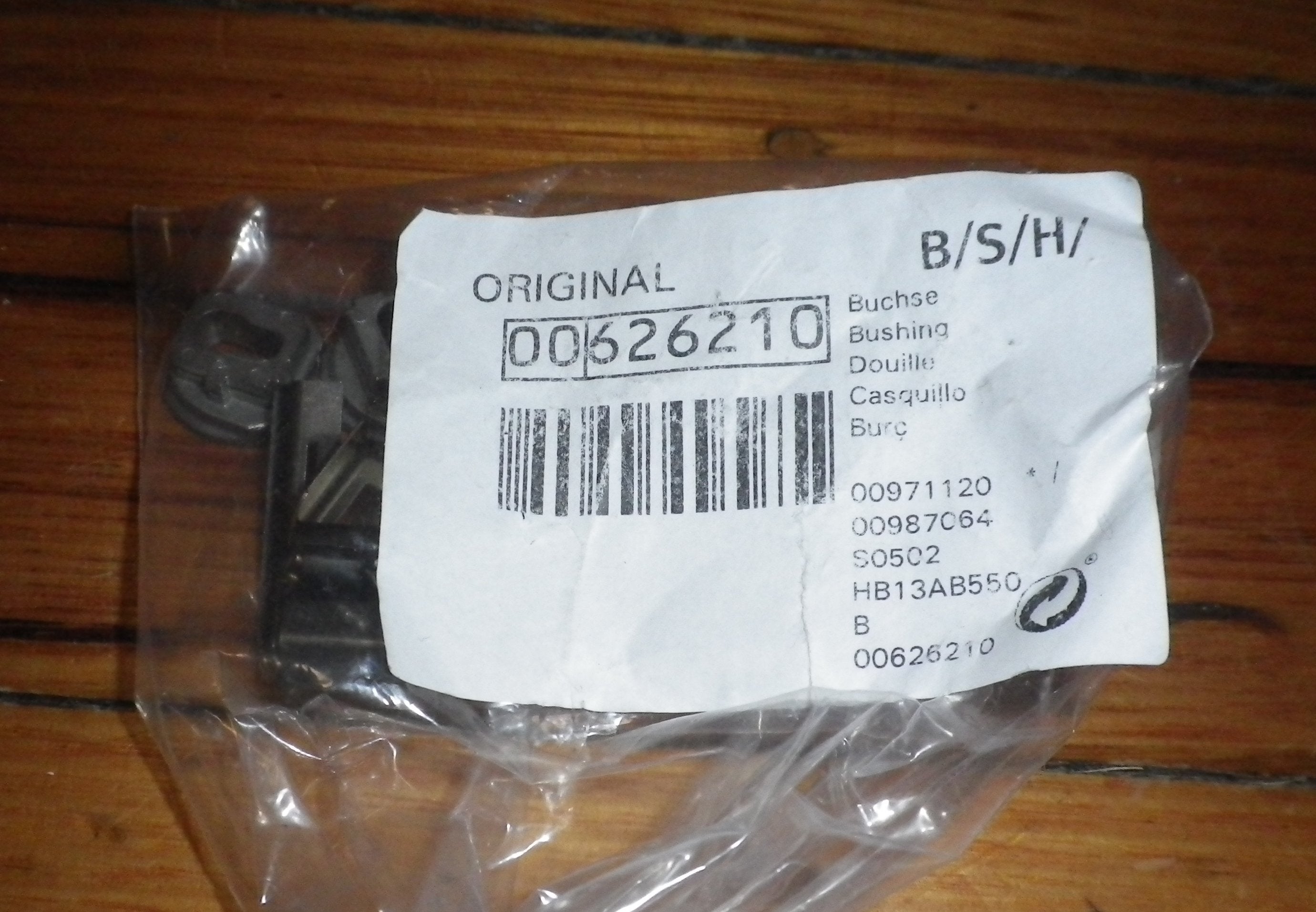 Bosch and Siemens Oven Shelf Side Rack Bushing Kit - Part No. 626210