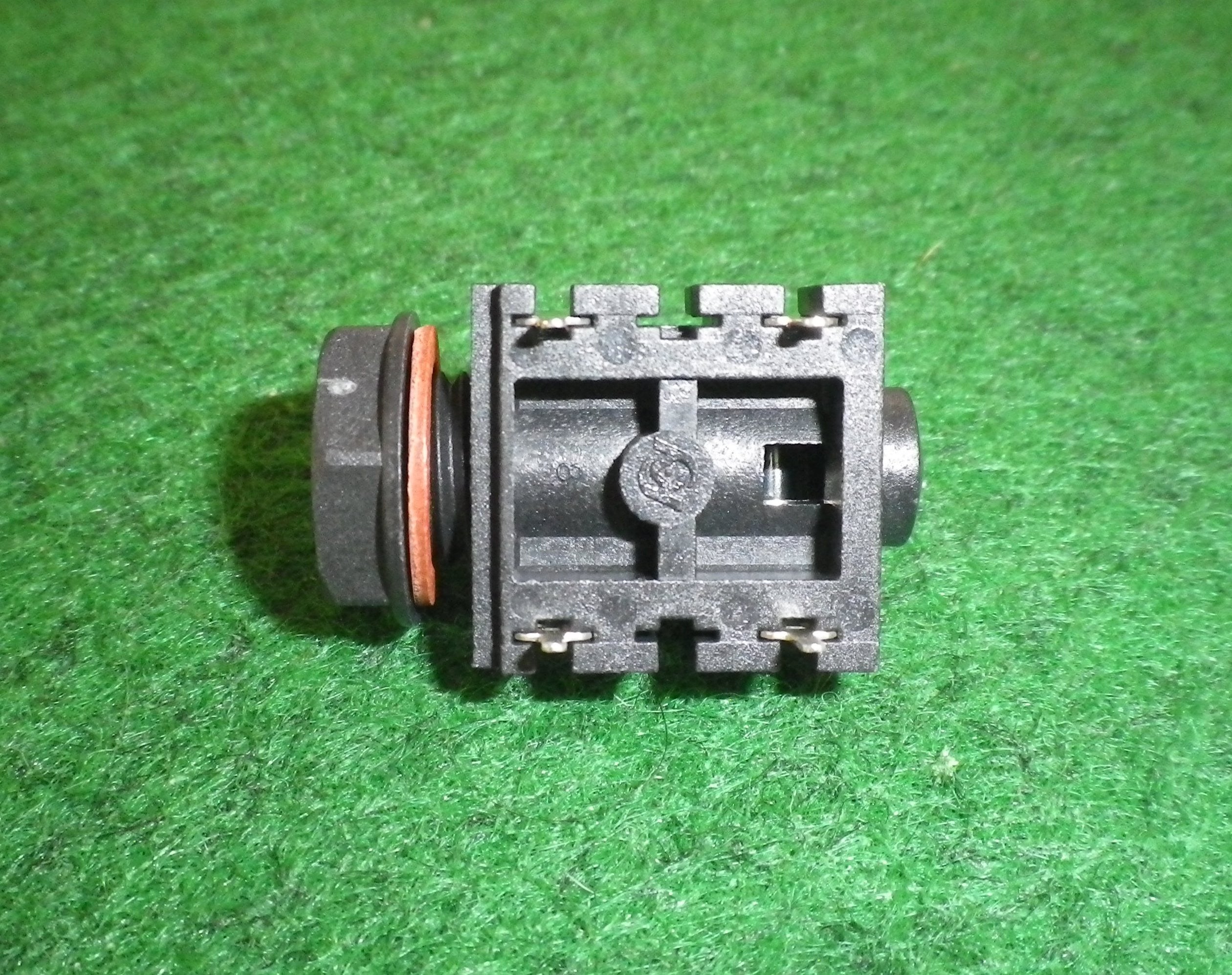 6.3mm Mono Switched Plastic Insulated PCB Mount Phone Socket - Part # BJ103