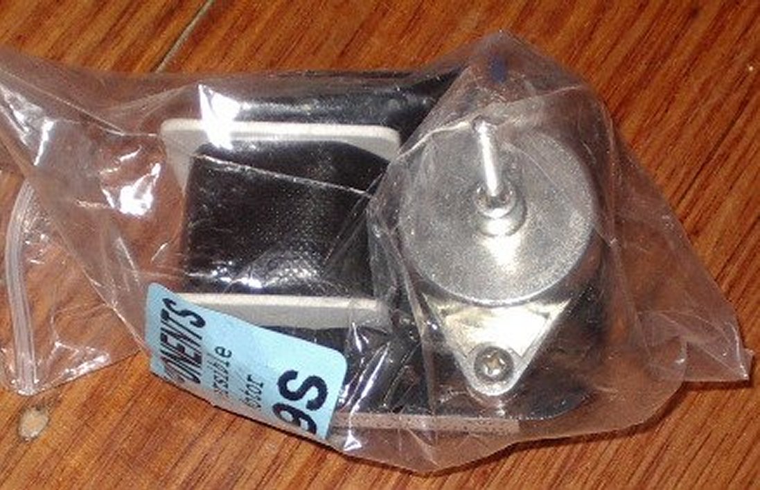 Universal Small Reversible Evaporator Fan Motor for No Frost Fridges - Part Number RF039S