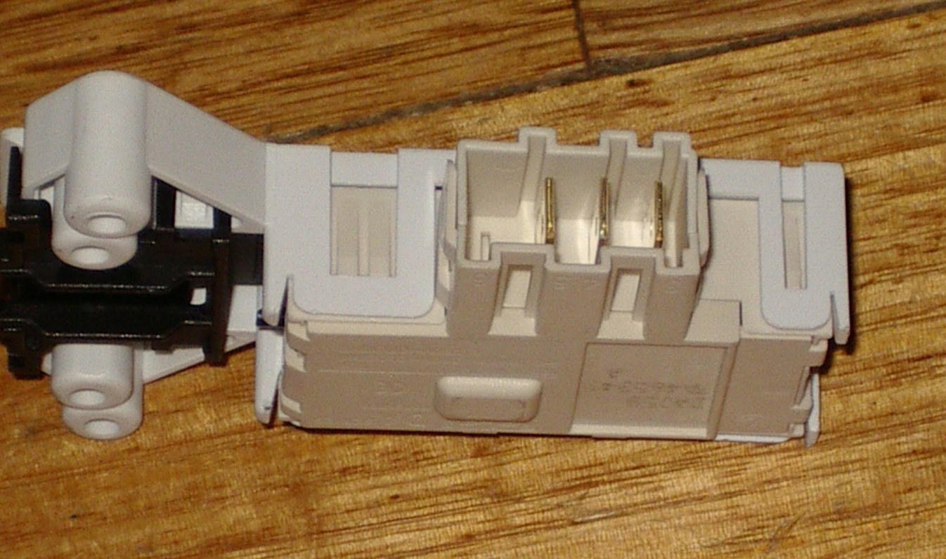 Rold DA058 Front Loading Washing Machine Door Interlock Switch - Replacement Part # UNI103 for European Appliances