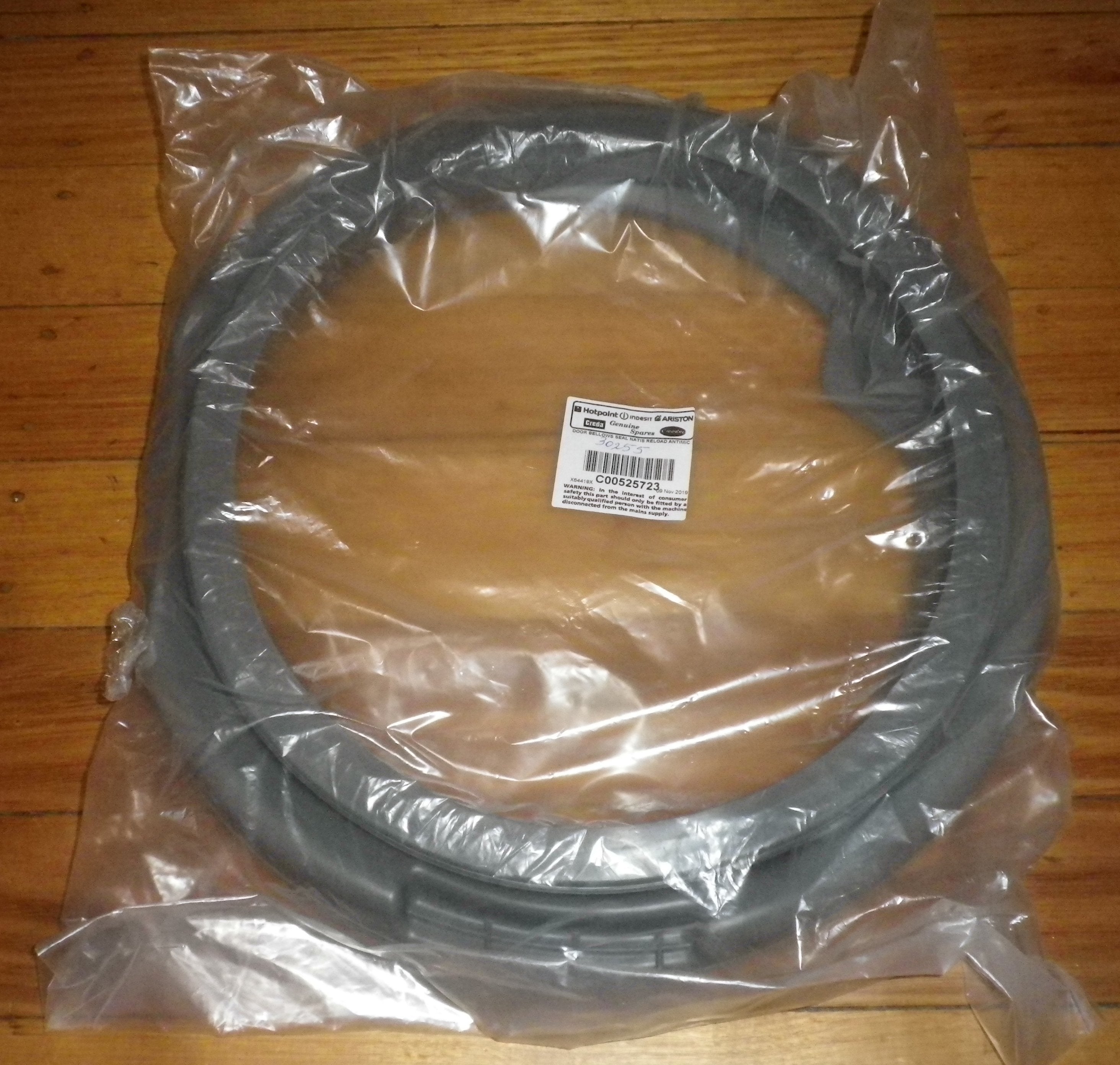 Ariston Front Loader Washing Machine Door Gasket - Model N84WAU, Part Numbers C00525723 and A525723