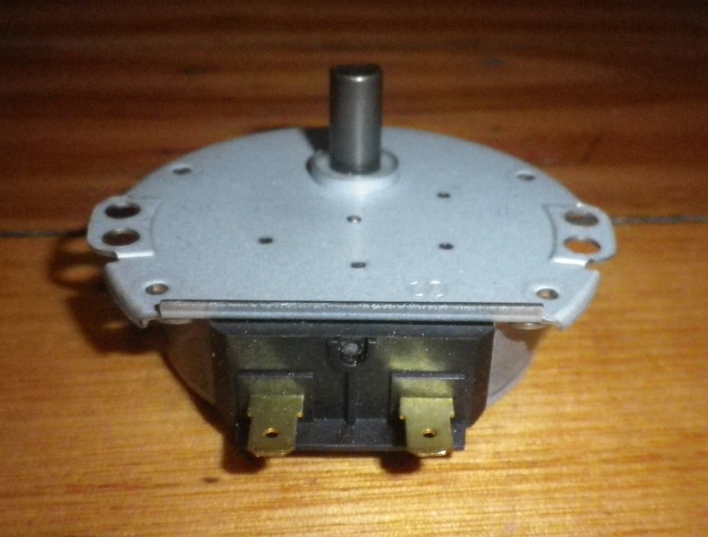 Samsung 240VAC SSM-16HR Turntable Motor for Microwave - Part DE31-10170B