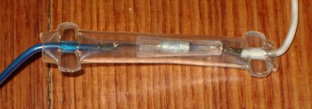 Universal RF151 Defrost Termination Cutout with Thermal Fuse