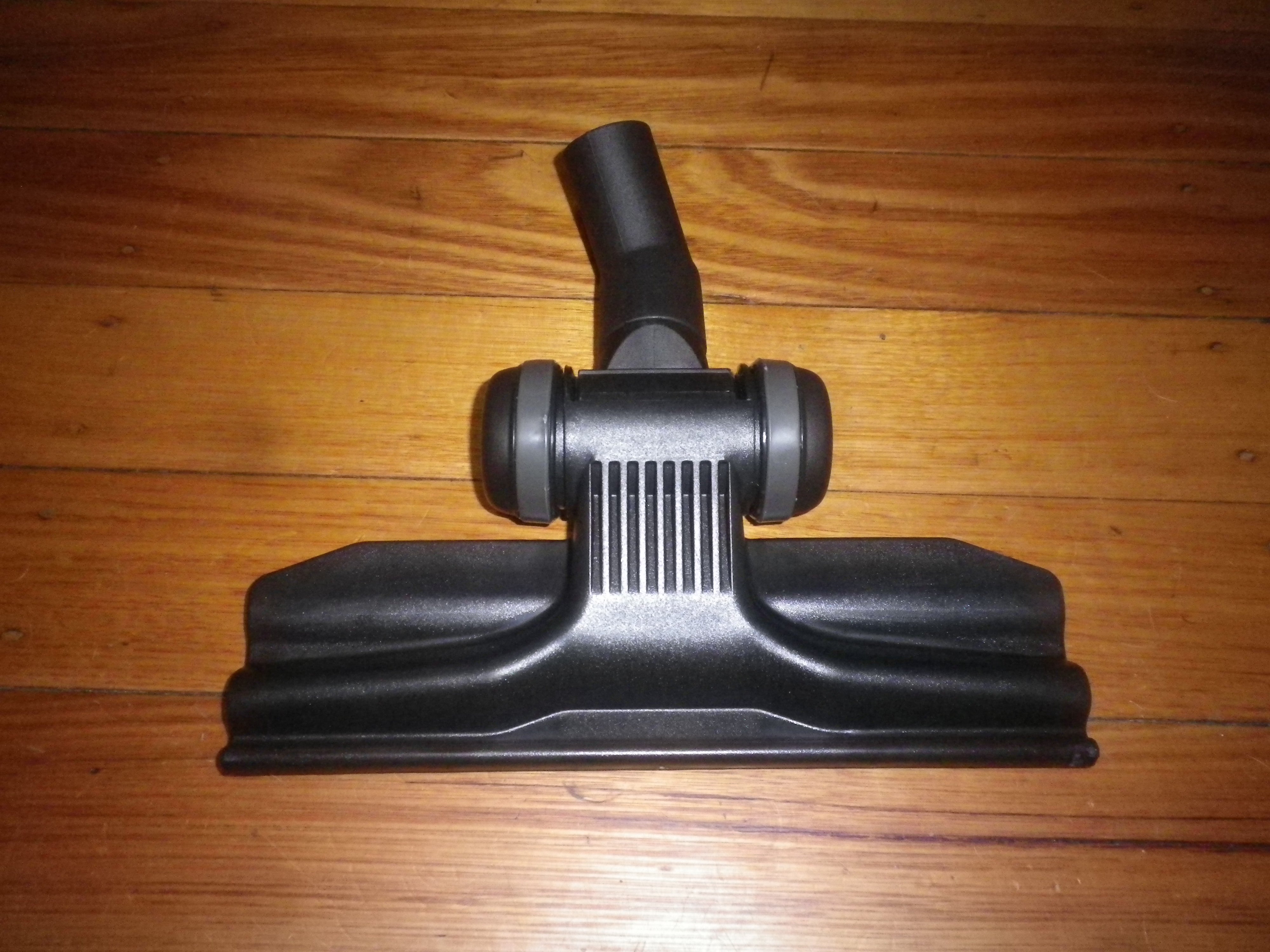 High-Quality Generic 32mm Low-Profile Gulper Vacuum Floor Cleaning Tool - Part Number FTS132-3