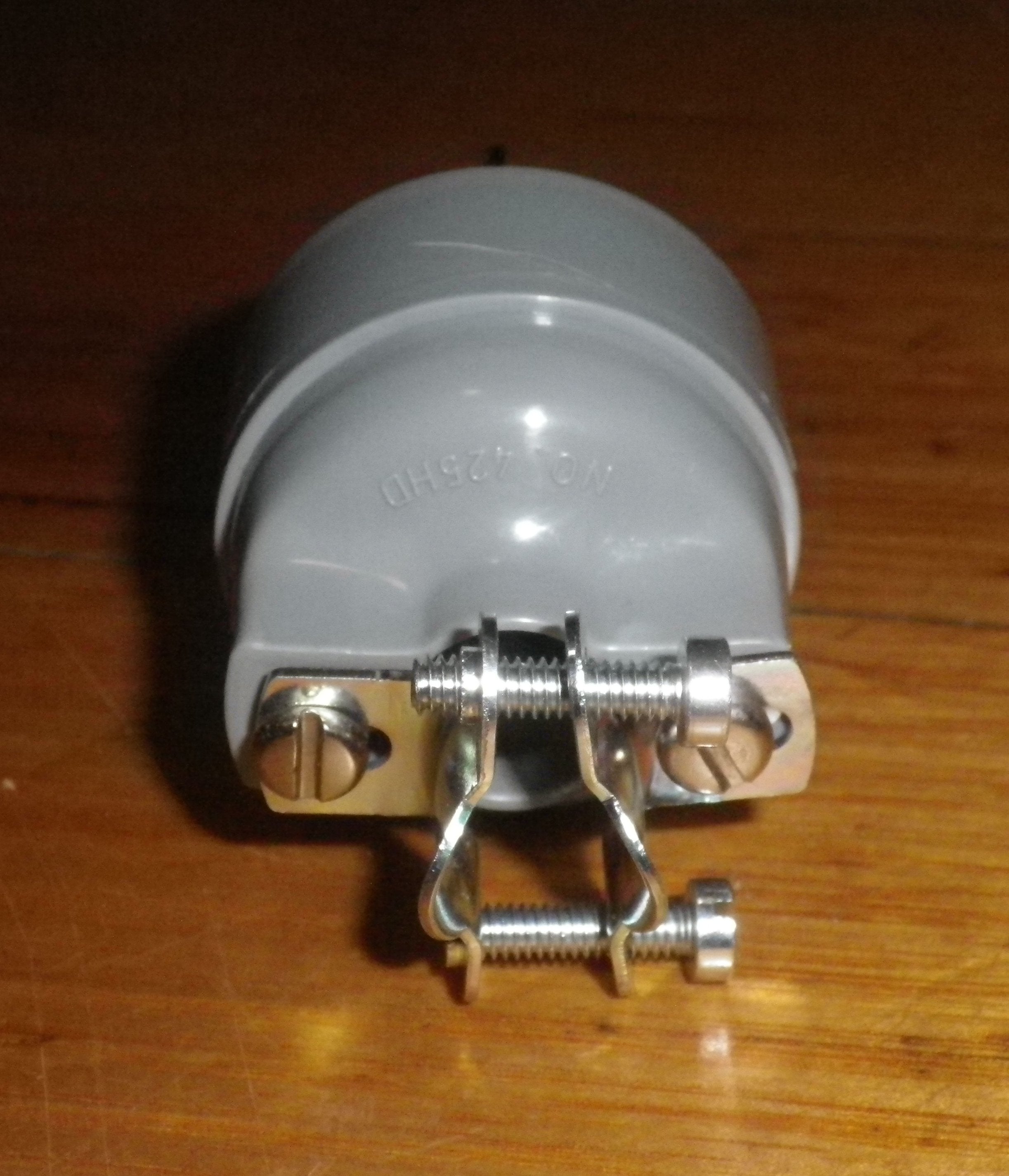 Heavy Duty Clipsal Grey 3 - Pin 20Amp 240V Mains Plug Top (Part # 425HD - GY)