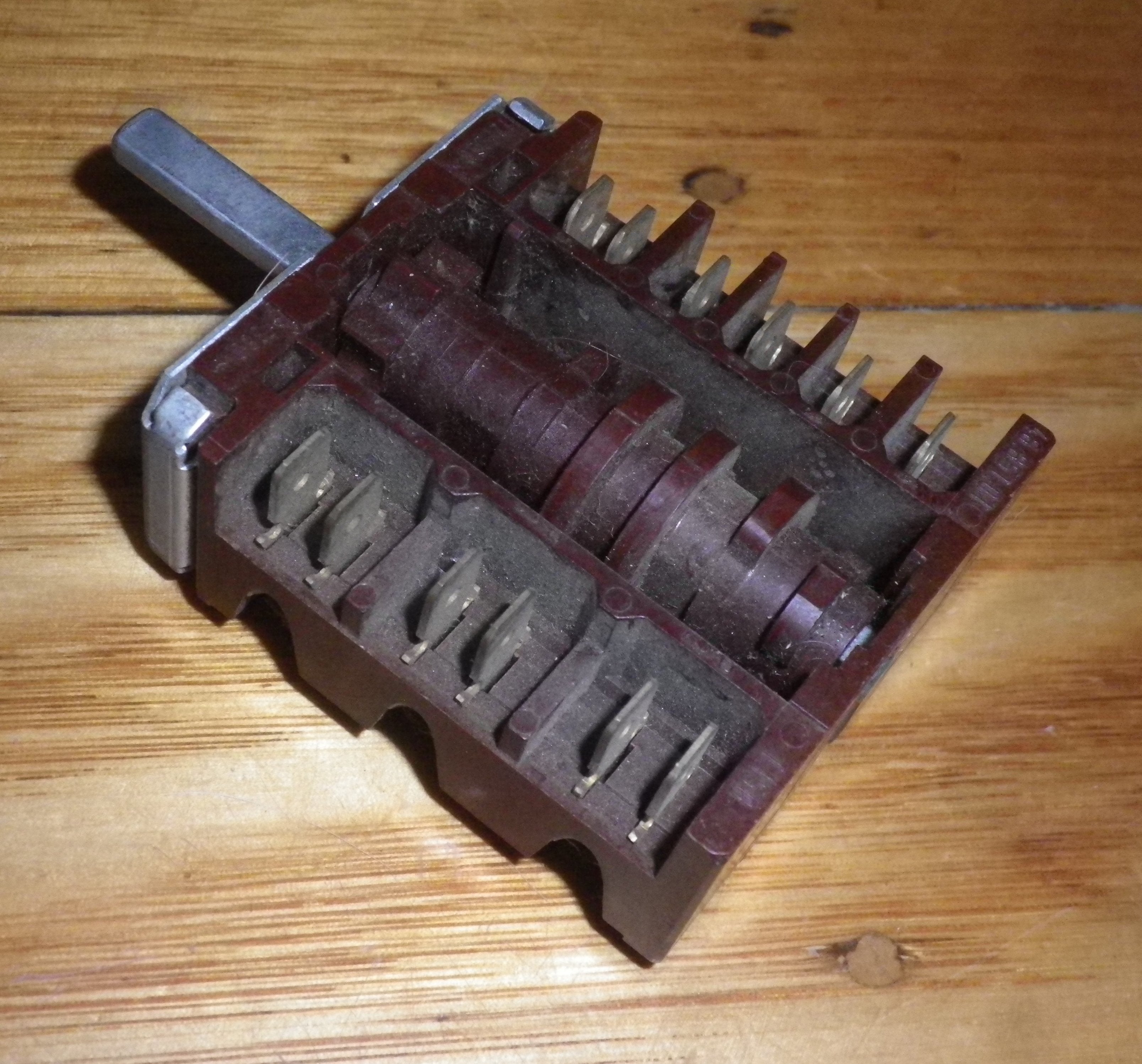 7 Position Control Switch for Ceramic Hotplates - Ego Replacement Part # 46.27262.50