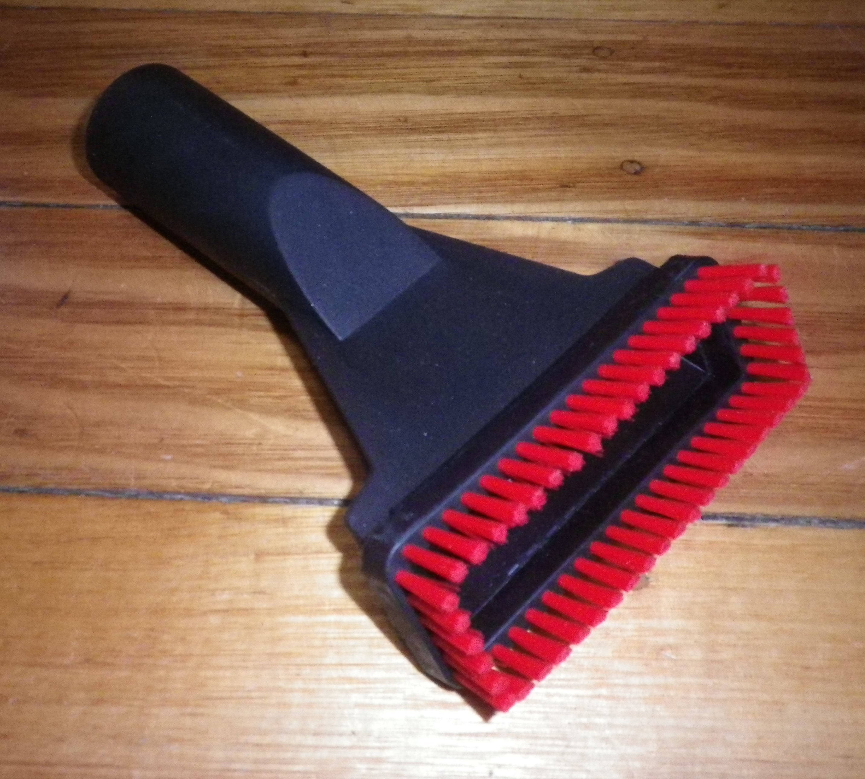 Bosch Cordless Vacuum's Versatile 2-in-1 Dusting Brush - Part # 12021571