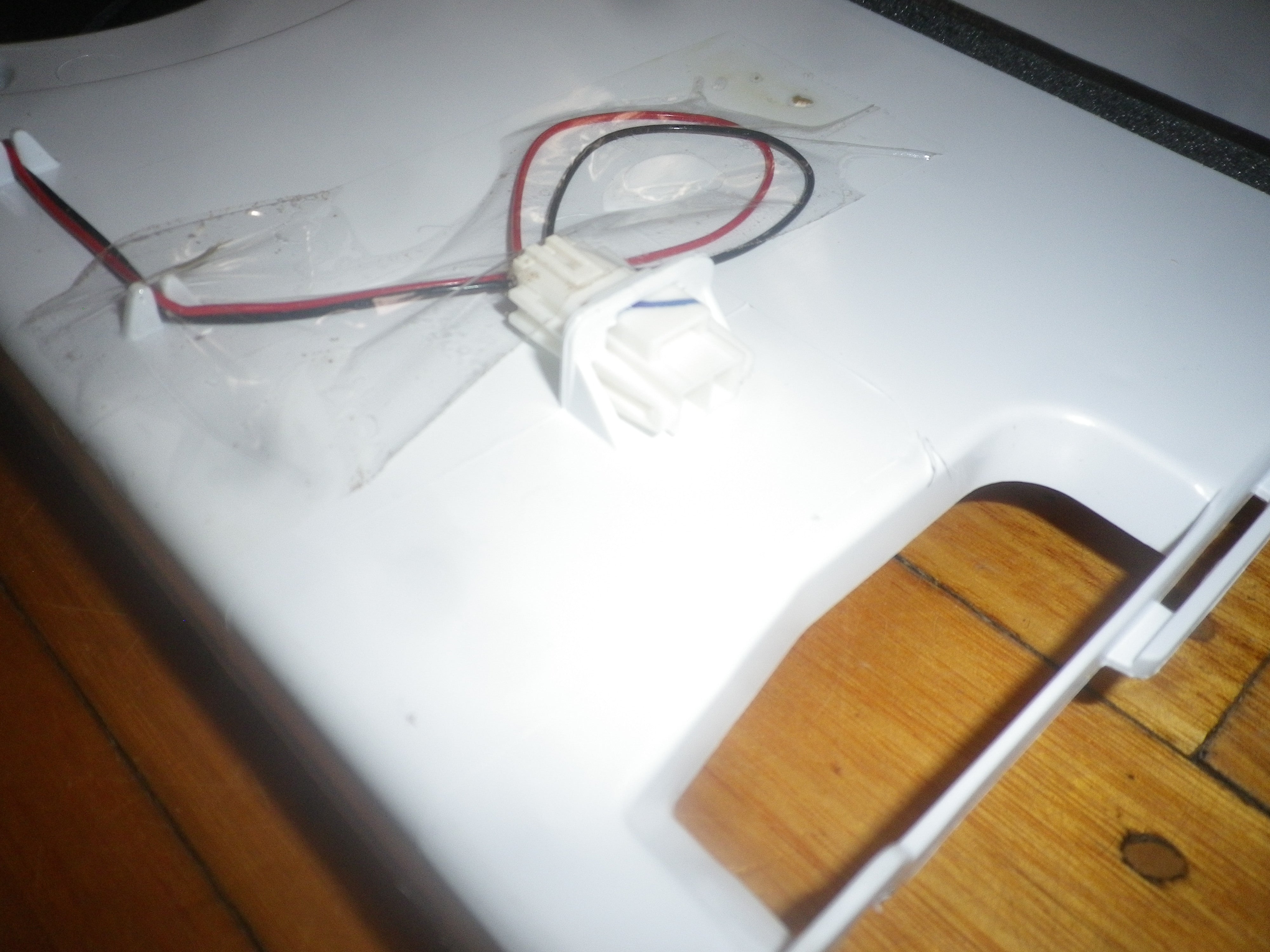 Fisher & Paykel E411T Refrigerator's Freezer Compartment Replacement Fan Motor - Part # FP306094P