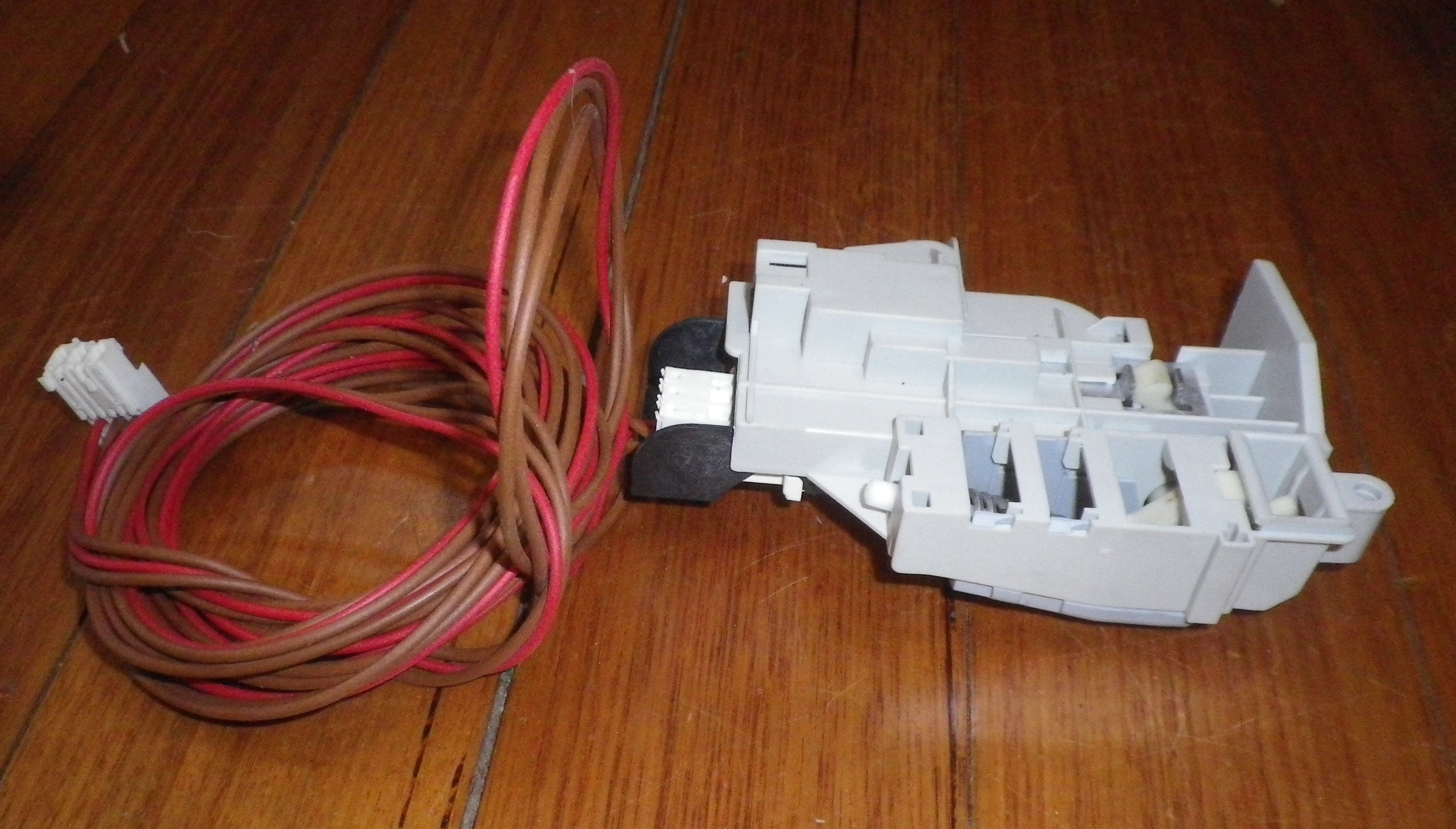 Ariston, Hotpoint, Indesit Washing Machine Thermal Lock Assembly - Genuine Part # C00297460, A297460