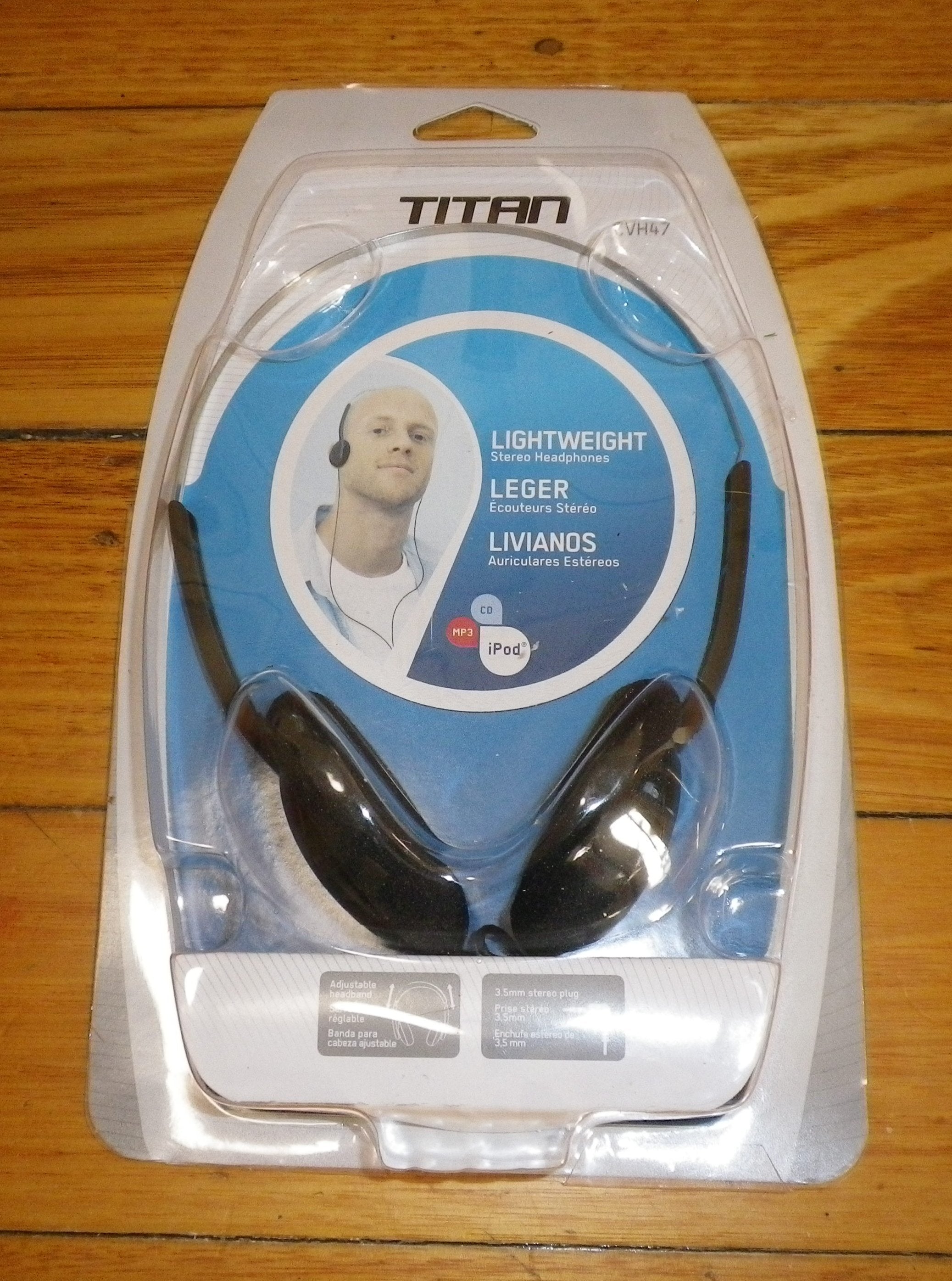 Affordable Stereo Mini Headphones with 1.2m Cord and 3.5mm Plug - CVH47
