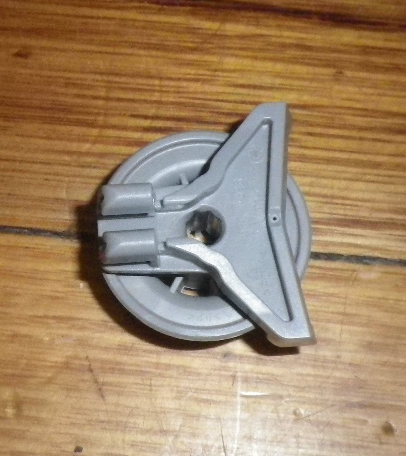 Bosch SMS46GW01A Series Lower Basket Stop Wheel - Part 10014039
