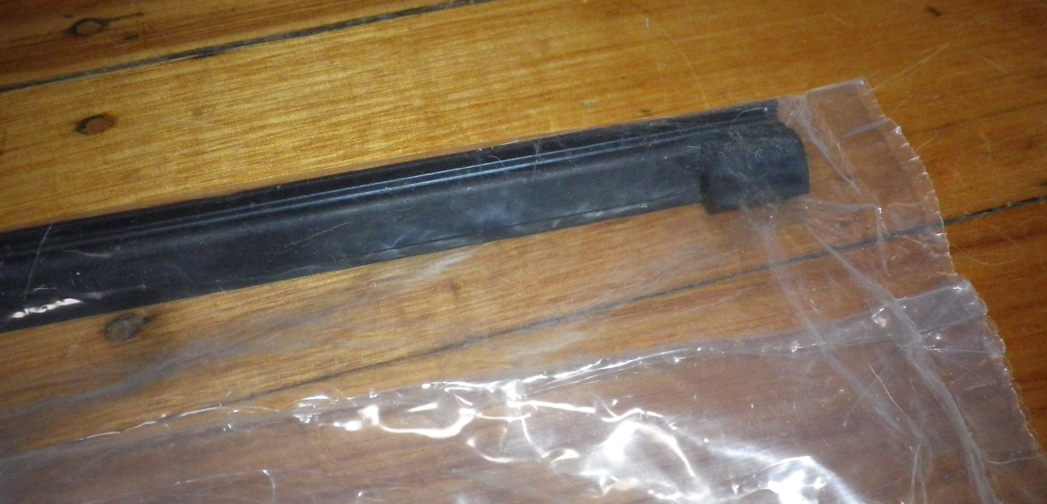 AEG F77000W0P, F77000M0P Dishwasher Lower Door Seal - Part #140055636017