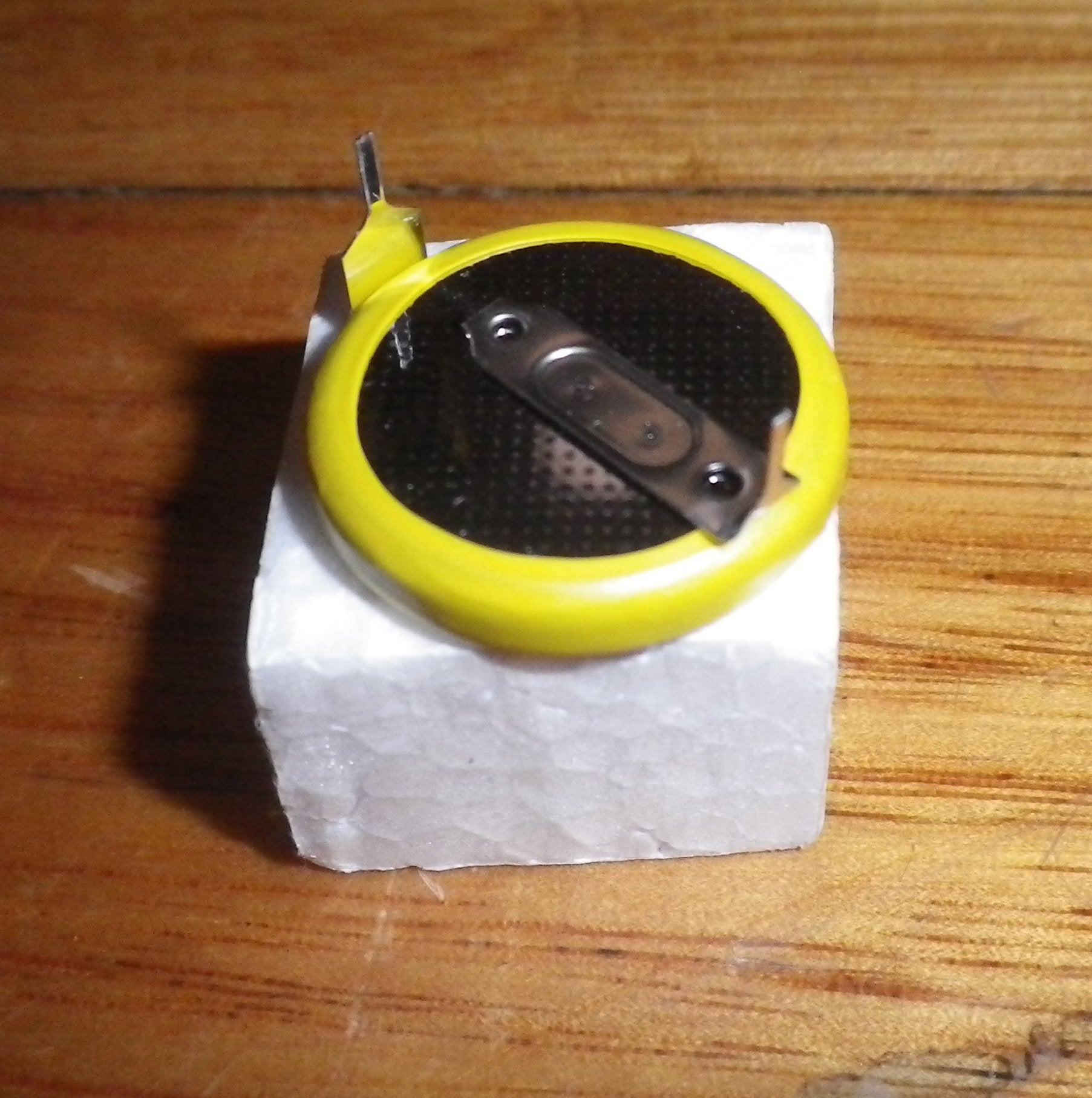 3-Volt Horizontal Solder Tags Lithium Battery - CR2032-HFN for Key Fobs