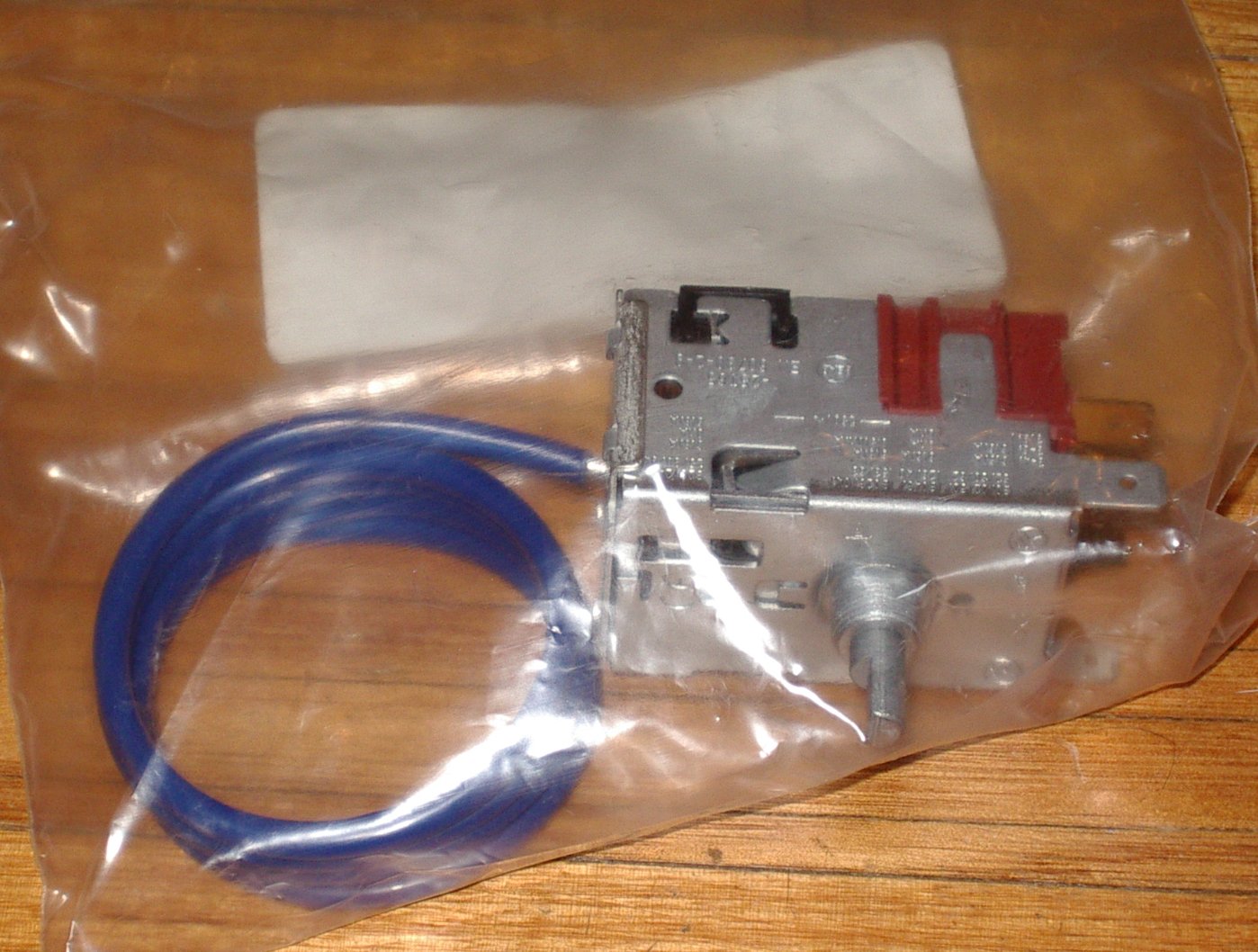 Westinghouse RJ212T No-Frost Refrigerator Thermostat - Part # 1441445, 077B1252L