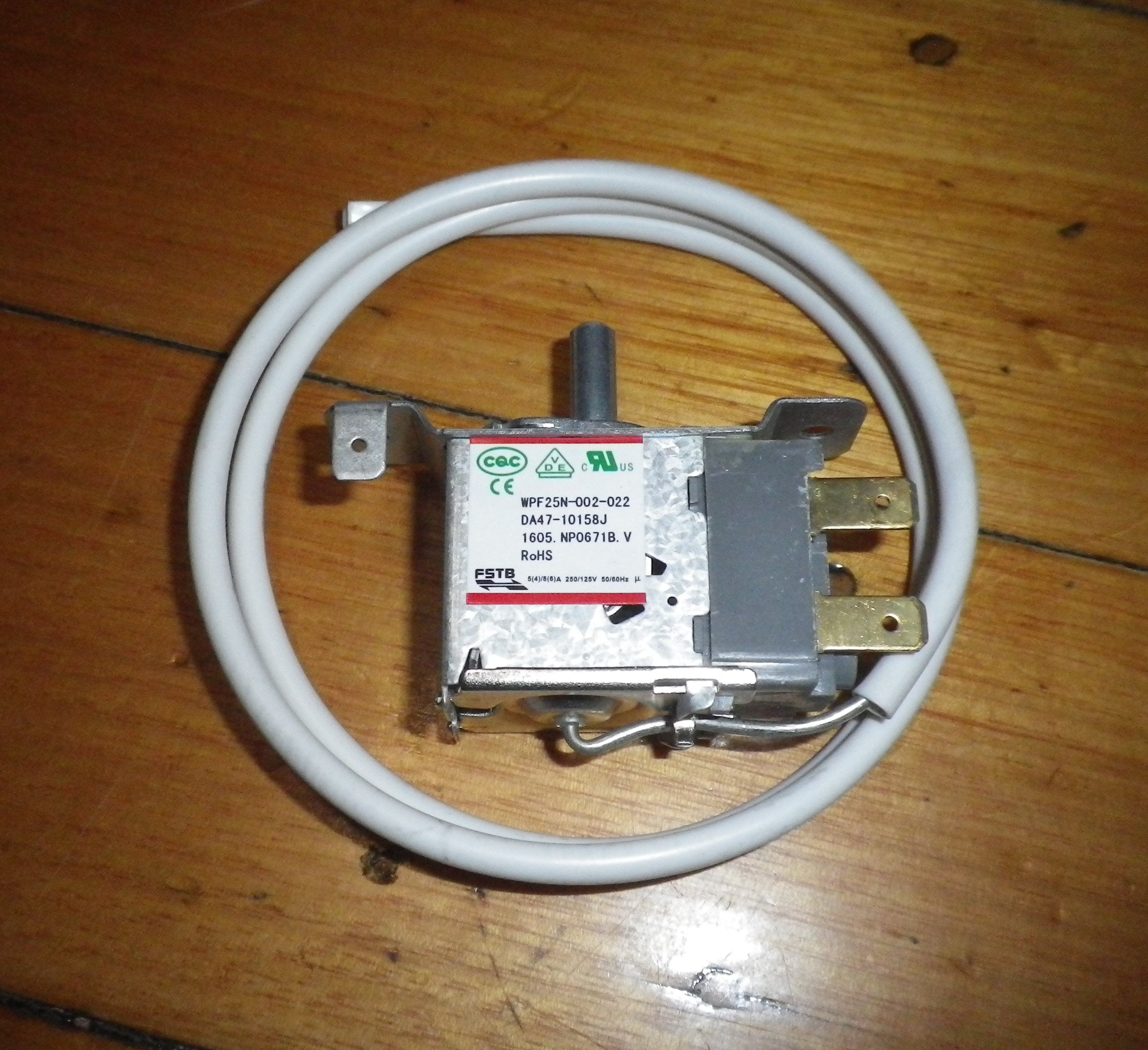 Samsung SRG118 Bar Fridge Thermostat Replacement Part - DA47-10158J, WPF25N-002-022 Compatible with Select Samsung Bar Fridges