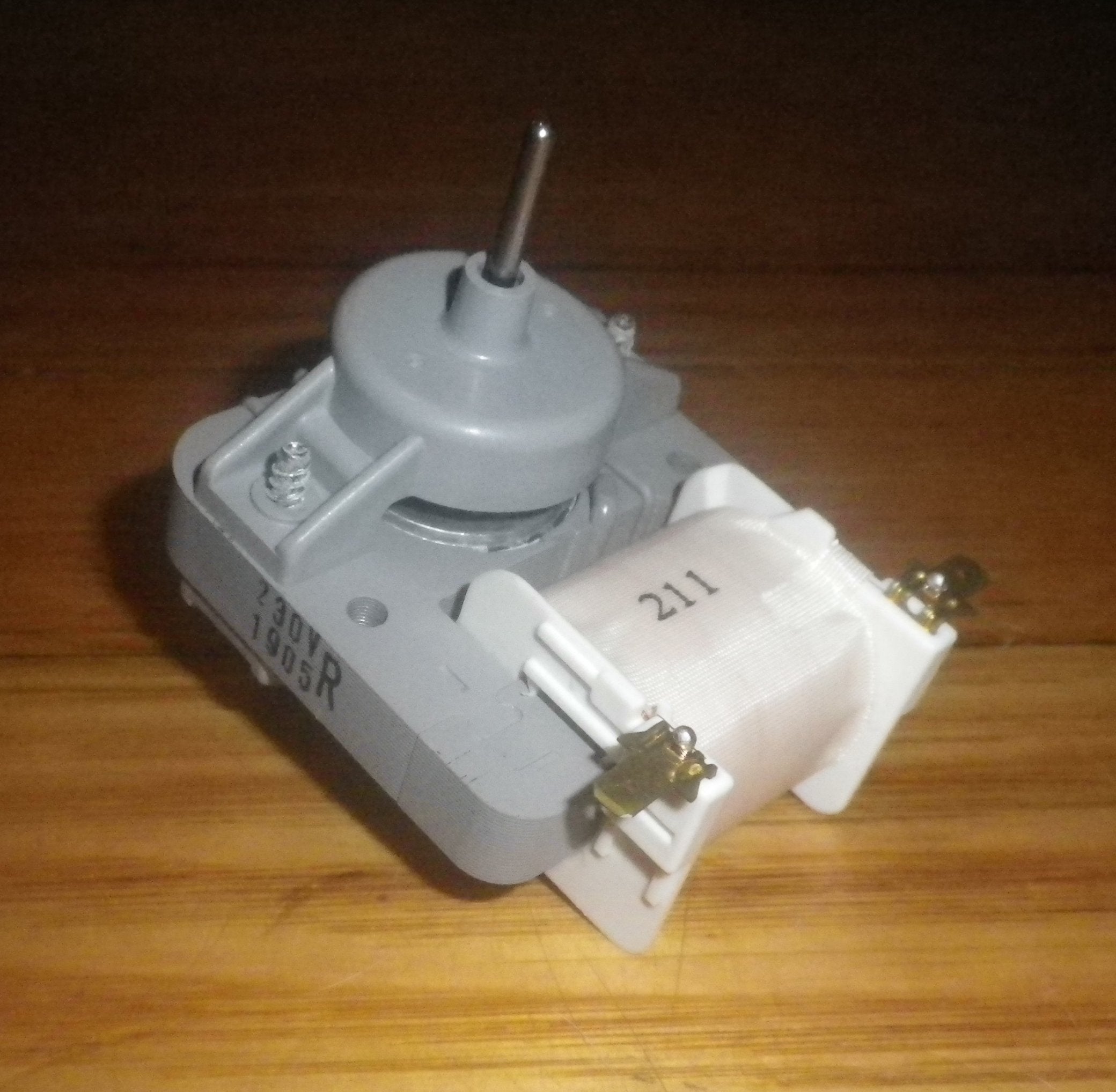 Fisher & Paykel Short Shaft Evaporator Fan Motor Kit for Frost Free Freezers - Genuine Part # FP315040P